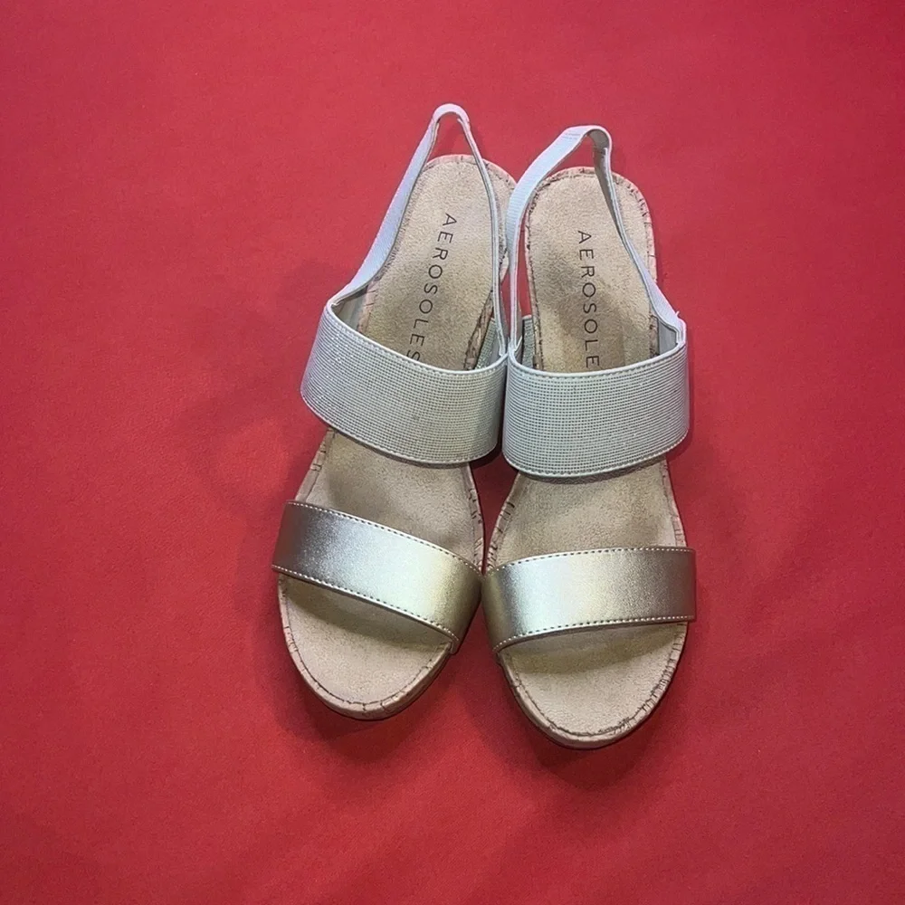 AEROSOLES slingback wedge